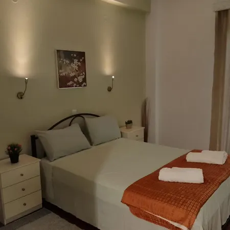 Katerina's Appartement Mesongí